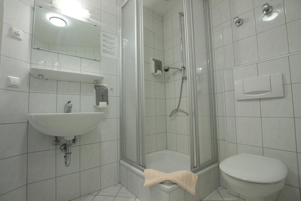Ib Hotel Am Wallgraben Stuttgart Zimmer foto